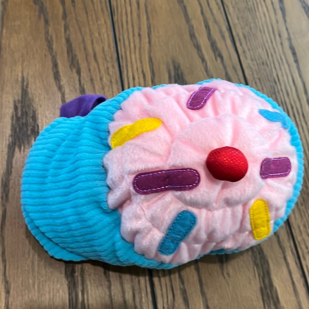 Dog small ice cream costume 💙